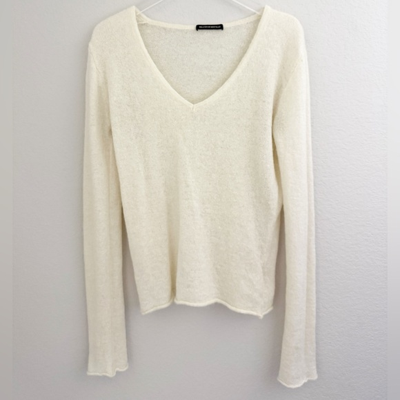Brandy Melville Andi Mohair Cream Sweater - Picture 2 of 8